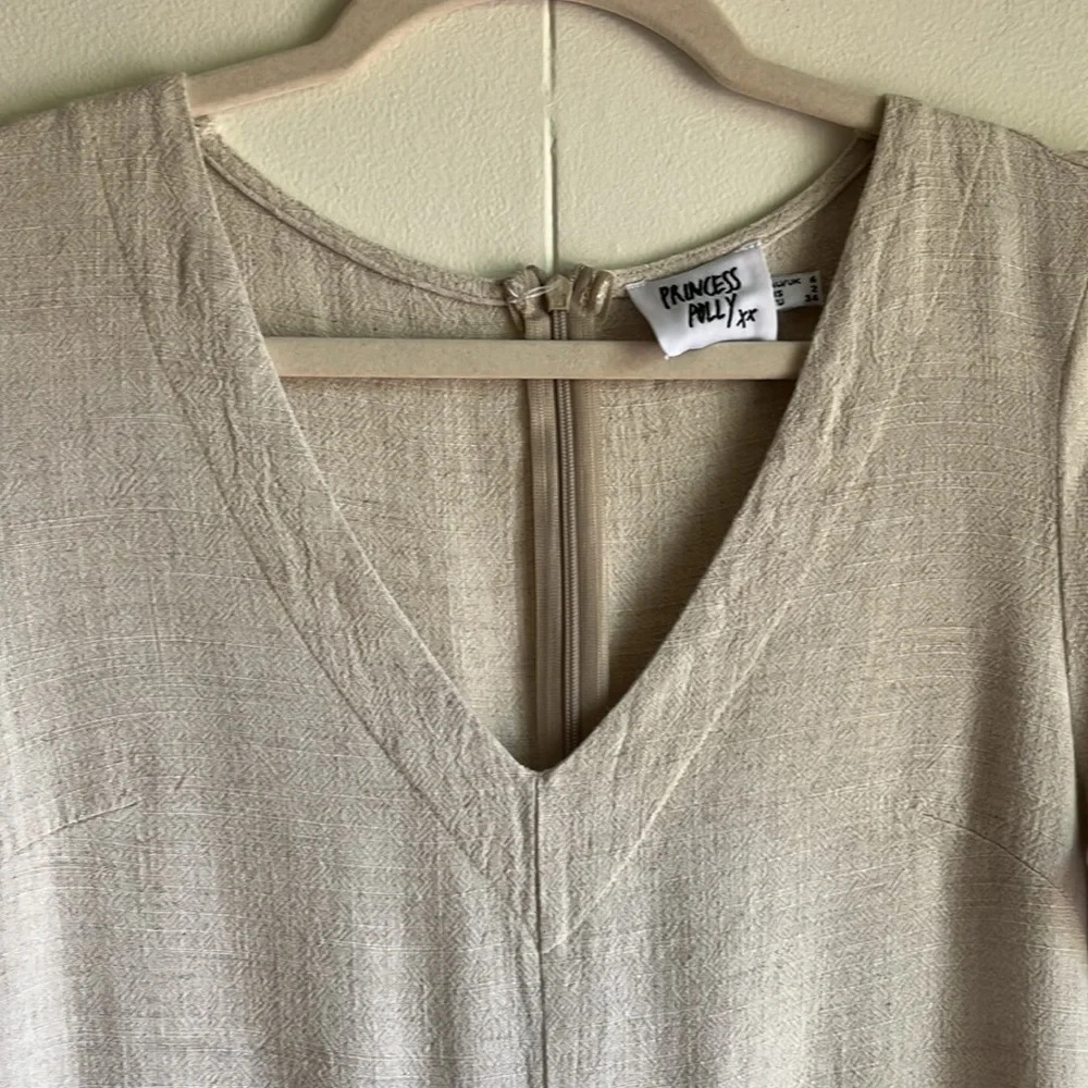 Princess Polly Tan Beige Boho Casual Linen Beach V-Neck Romper Jumpsuit Sz 2 - Picture 8 of 13